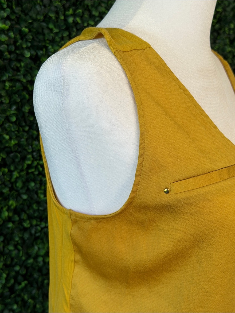 Express Mustard Yellow Sleeveless Zip-Front Tank - Picture 4 of 5